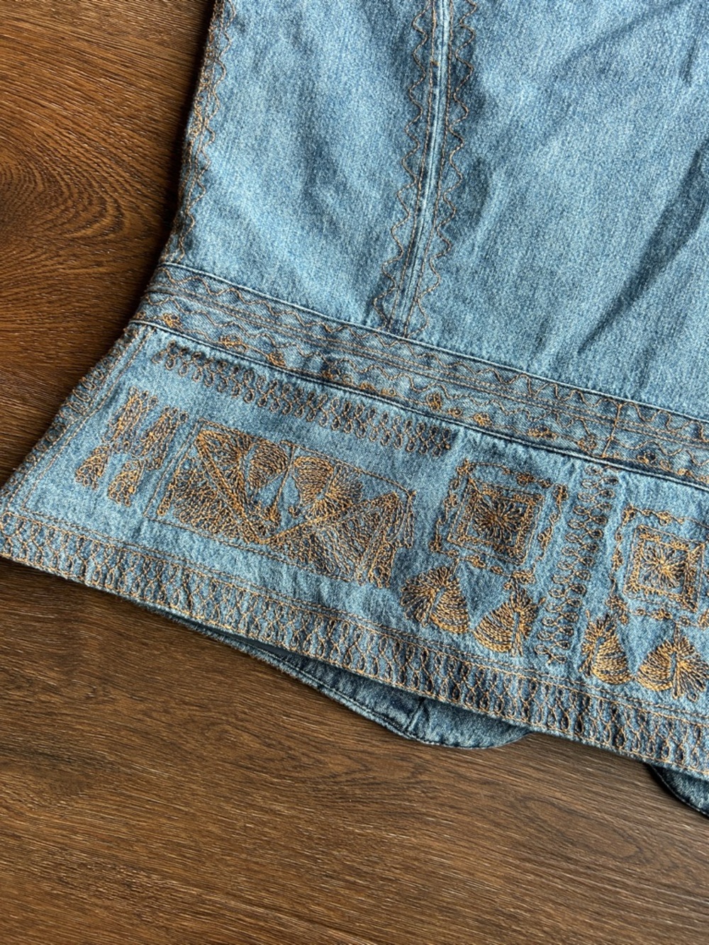 Coldwater Creek Denim Embroidered Vest | Denim Vest | Embroidered Vest - Picture 7 of 8